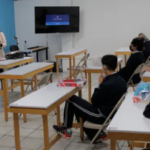 Asistencia presencial a escuelas