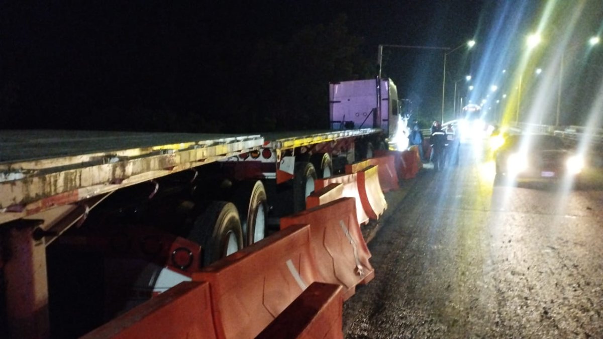 Choque de tráiler en Guasave