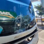 Estudiante embestido por autobús