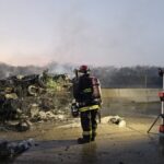 Tráiler se incendia en la México 15